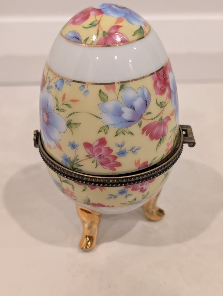 Limoges Hand Painted Egg France Trinket Box - photo 3