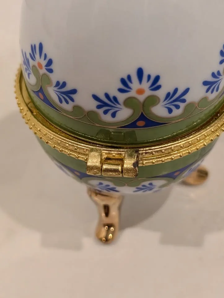 Hand Painted Egg Trinket Box with Blue and Green Design image indicator(5)