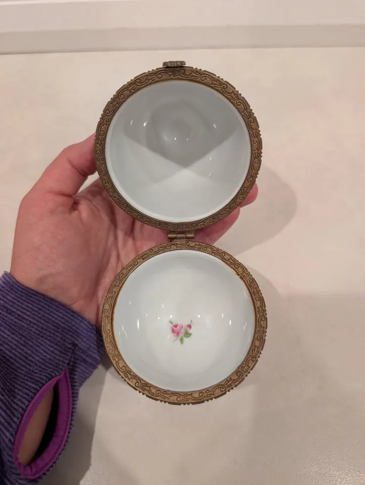 Limoges Hand Painted Egg France Trinket Box Butterflies image indicator(7)