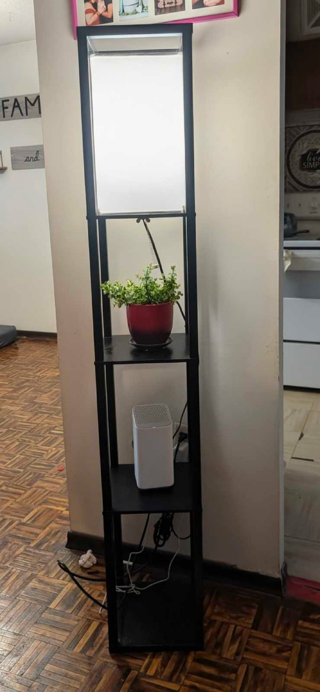 Standing Modular Lamp with sections
