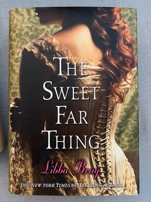 Libba Bray Book Set image indicator(4)