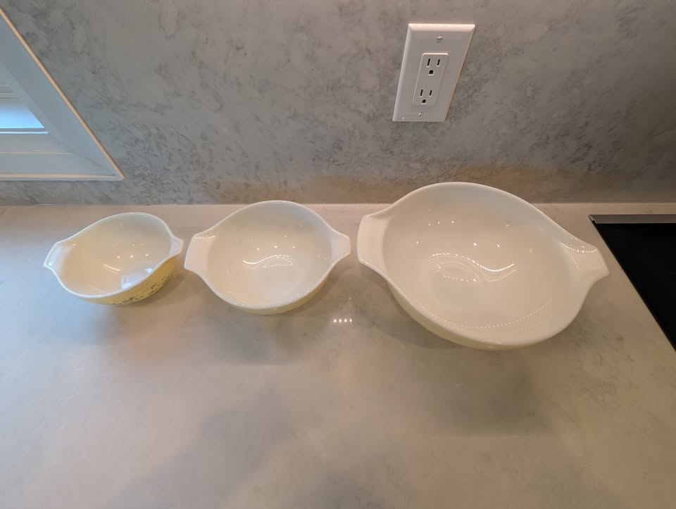Vintage Pyrex Shenandoah Wintergreen Cinderella Bowl Set - photo 5
