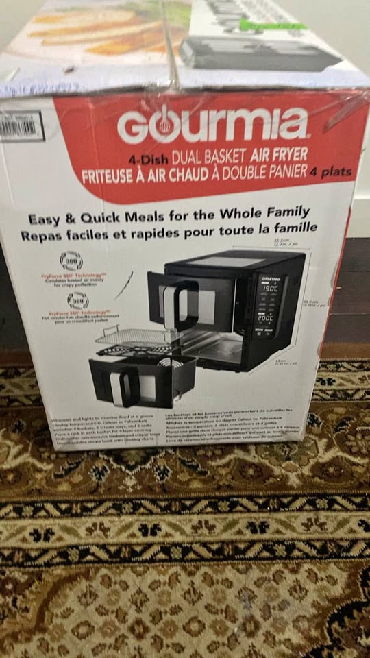 Gourmia 4-dish Dual Basket Air Fryer
