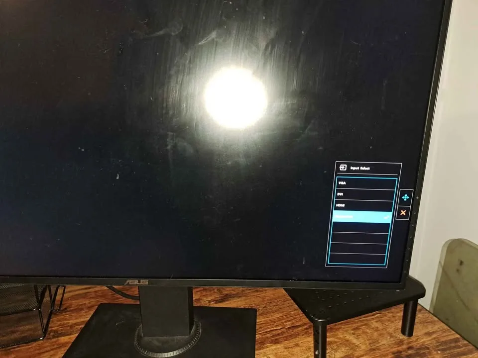 Asus Pro Art 32 inch monitor image indicator(5)