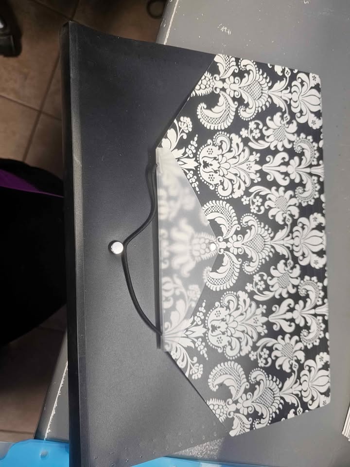 office supplies - photo 5