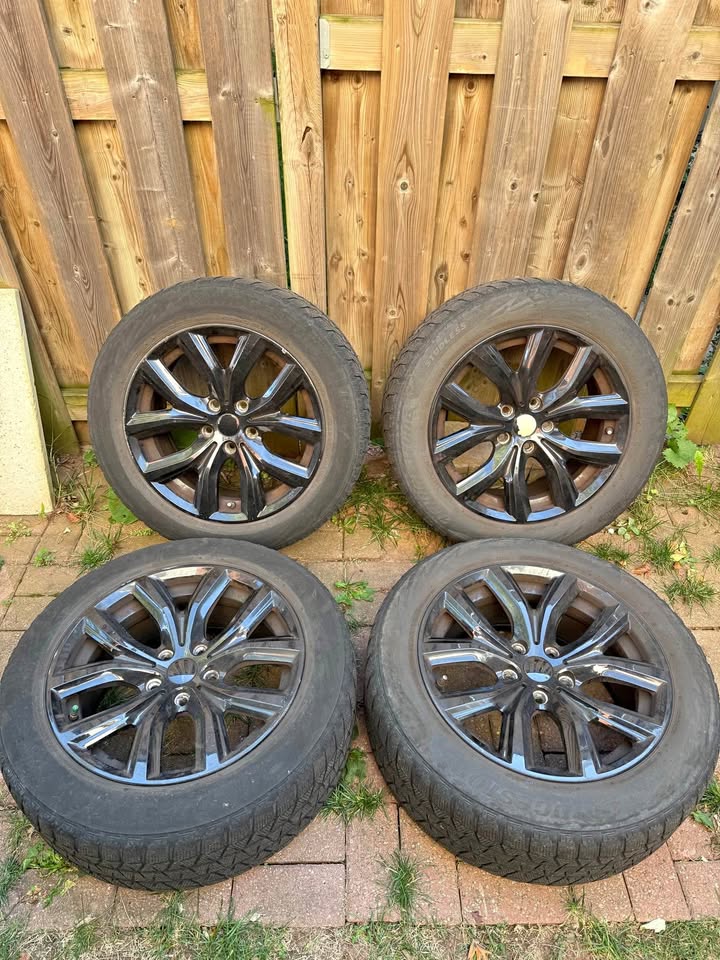 17” Mini-Cooper Countryman Rims Winter Tires