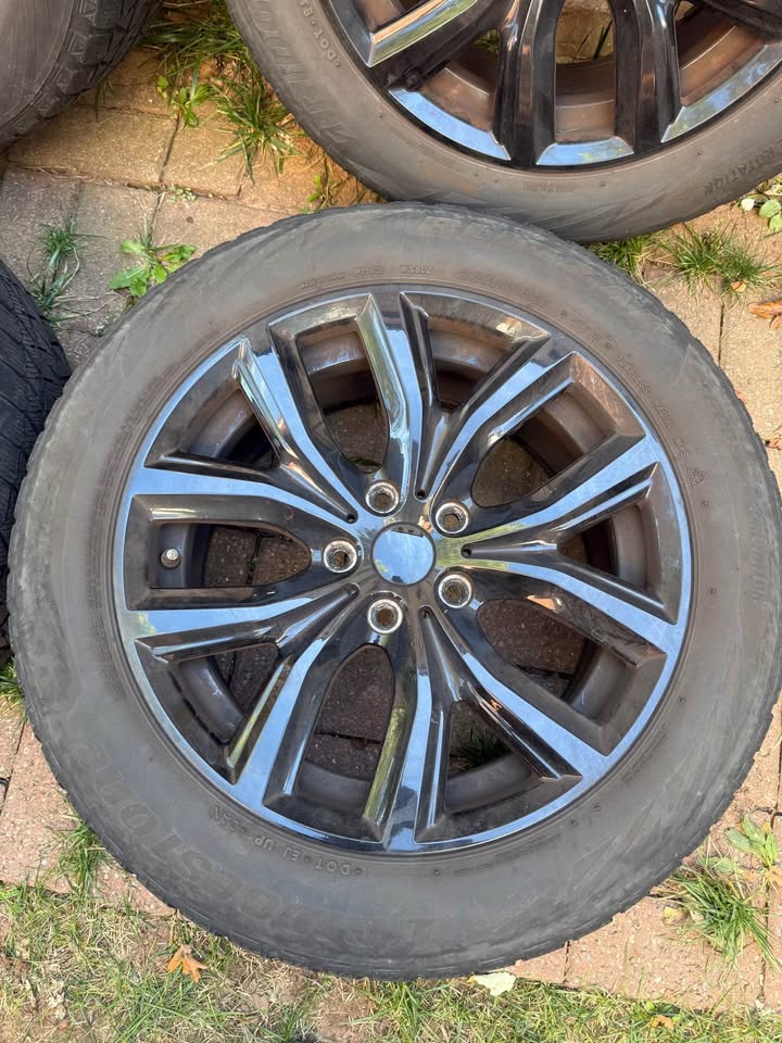 17” Mini-Cooper Countryman Rims Winter Tires - photo 2