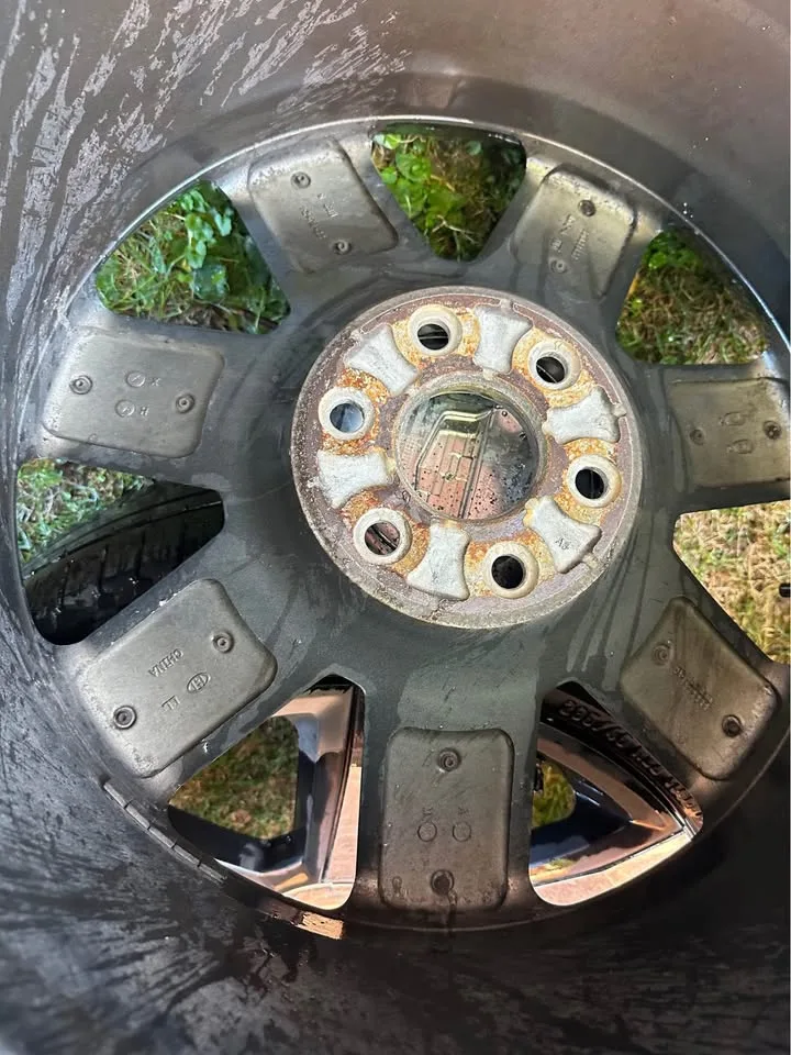 Set of OEM 22” Cadillac Escalade Rims On All Season Tires image indicator(5)