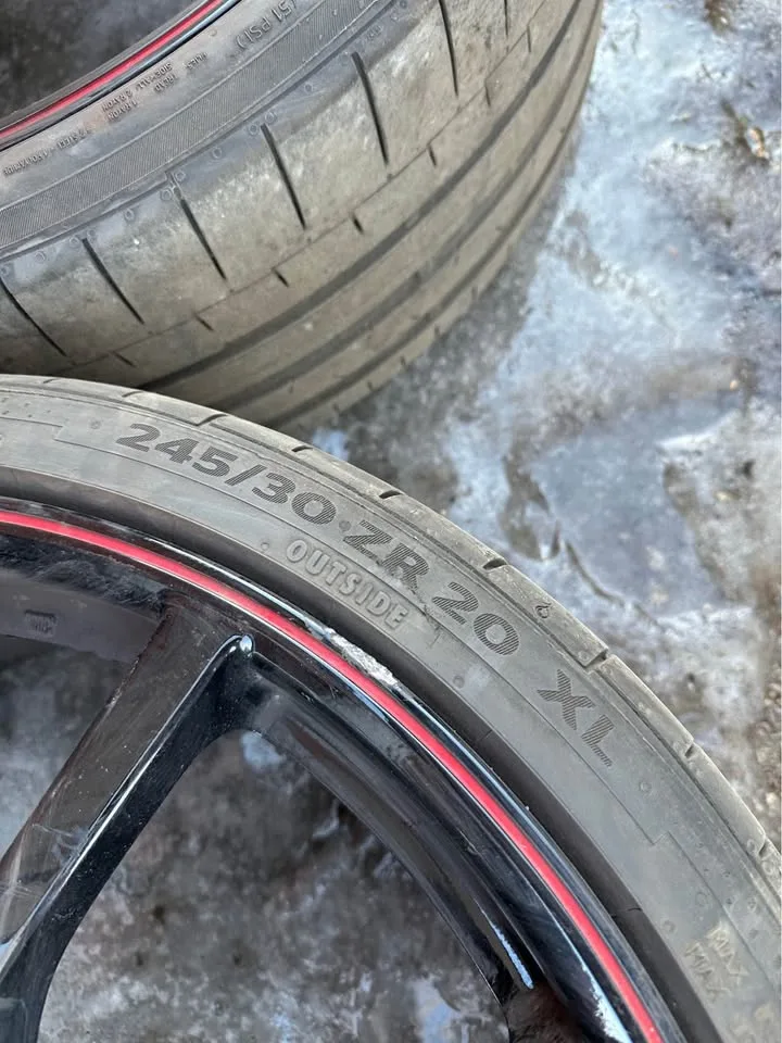 Set of OEM 20” Honda Type-R Rims on Continental Tires image indicator(5)