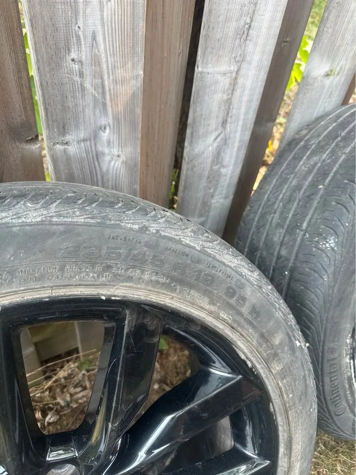 Set of OEM 19” Ford Escape Rims On Continental Tires image indicator(3)