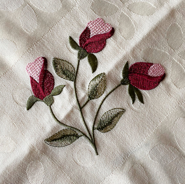 Vintage Square Tablecloth Embroidered with Floral Motifs 31x31' - photo 3