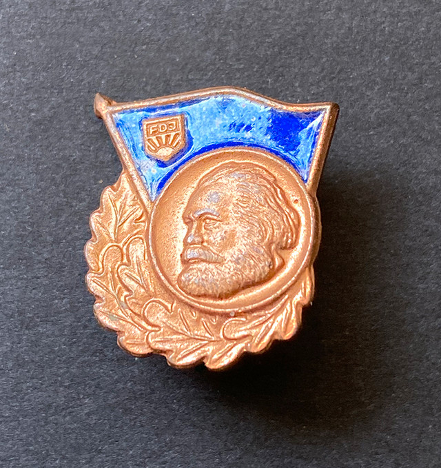 Vintage DDR East Germany FDJ Lapel Pin K. Marx