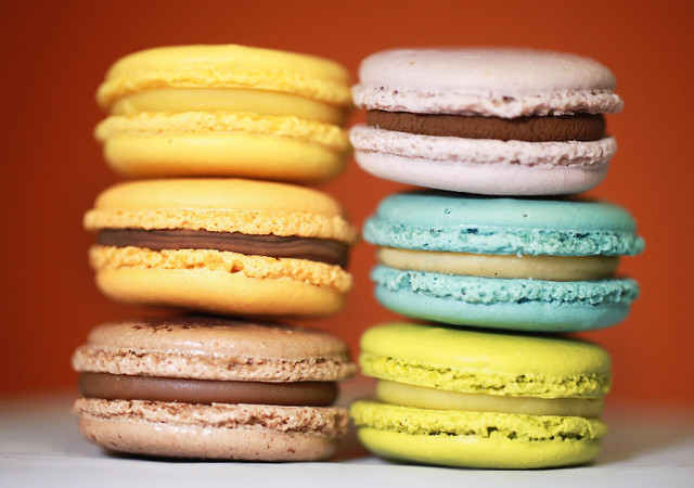Macarons, Hardcover by Bérengère Abraham, 2011 - photo 2