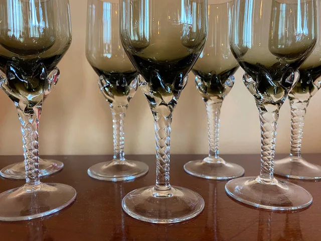 8 Vintage Cocktail Liquor Twisted Stem Smoked Glass Sasaki style image indicator(3)