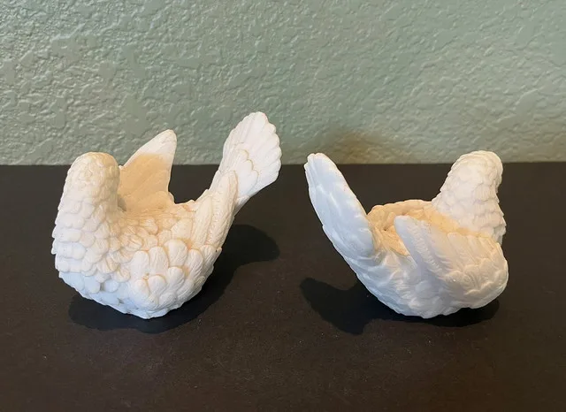 VTG Set White Alabaster Doves Lovebirds Peace Italy A. Santini image indicator(2)