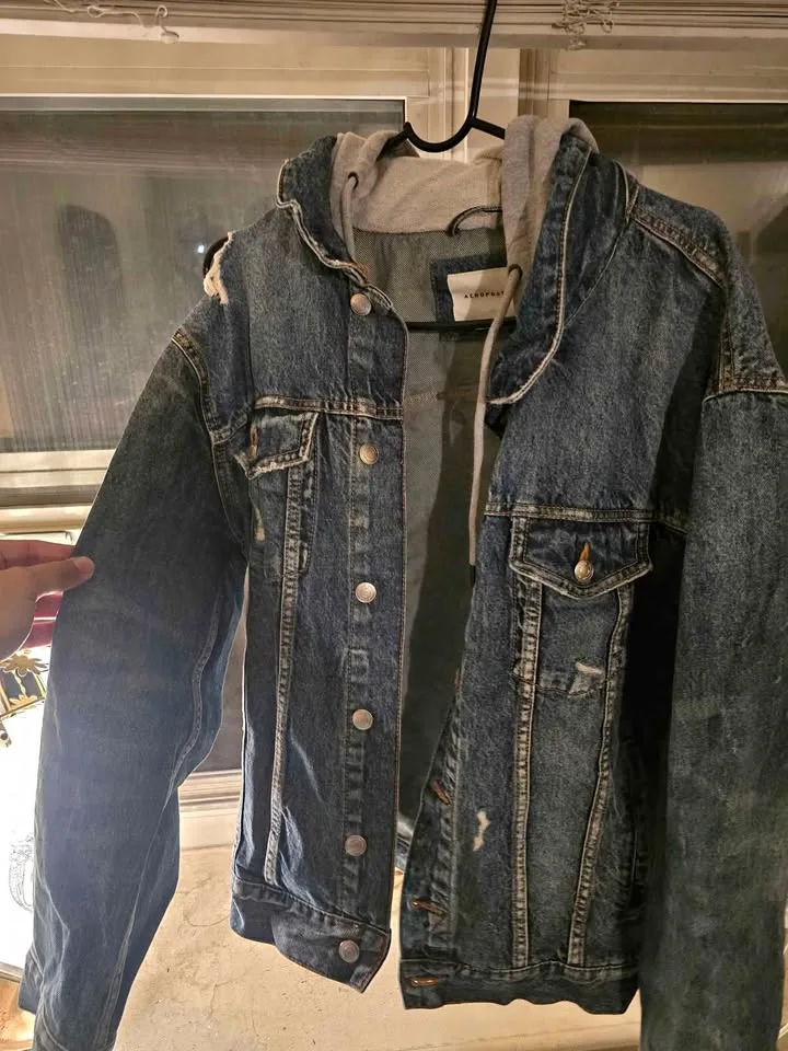 Aeropostal Denim Jean Jacket with hoodie men's Size L thumbnail
