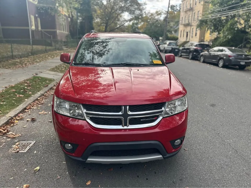 2016 Dodge Journey · SXT Plus Sport Utility 4D image indicator(2)