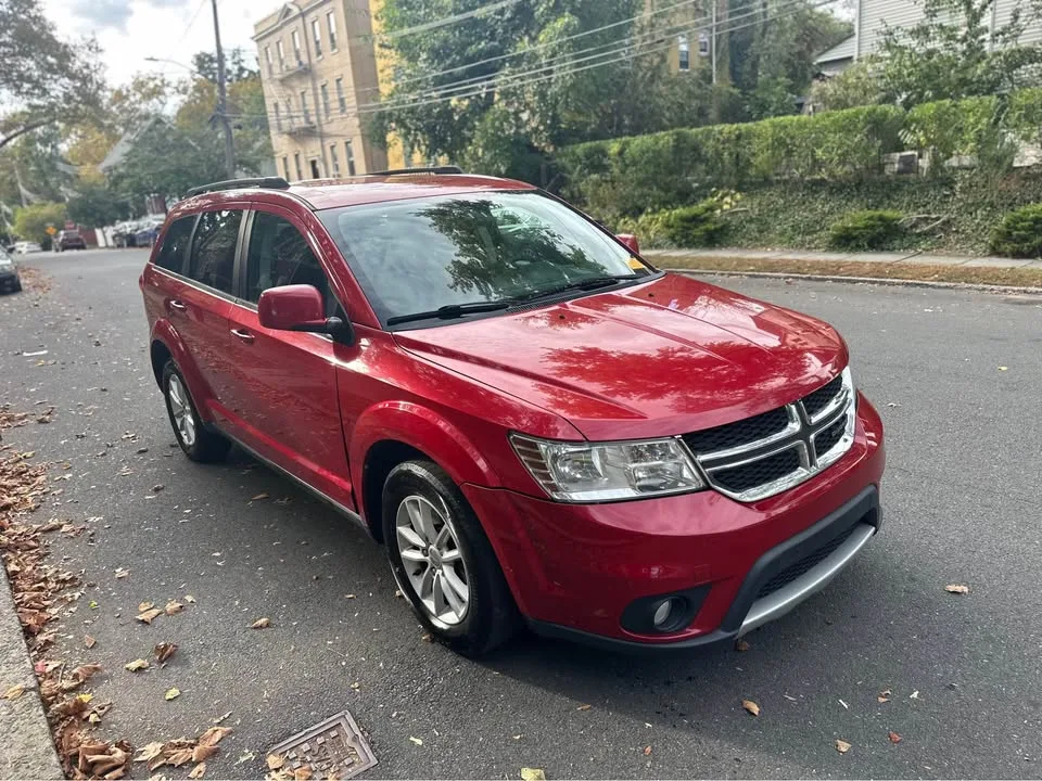 2016 Dodge Journey · SXT Plus Sport Utility 4D image indicator(3)