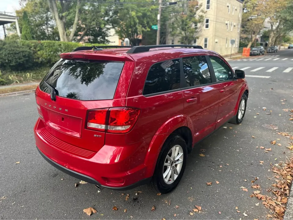 2016 Dodge Journey · SXT Plus Sport Utility 4D image indicator(5)