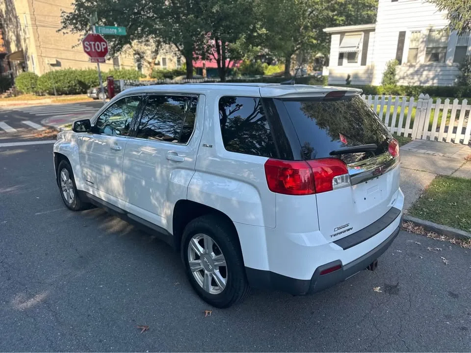 2014 GMC Terrain · SLE Sport Utility 4D image indicator(6)