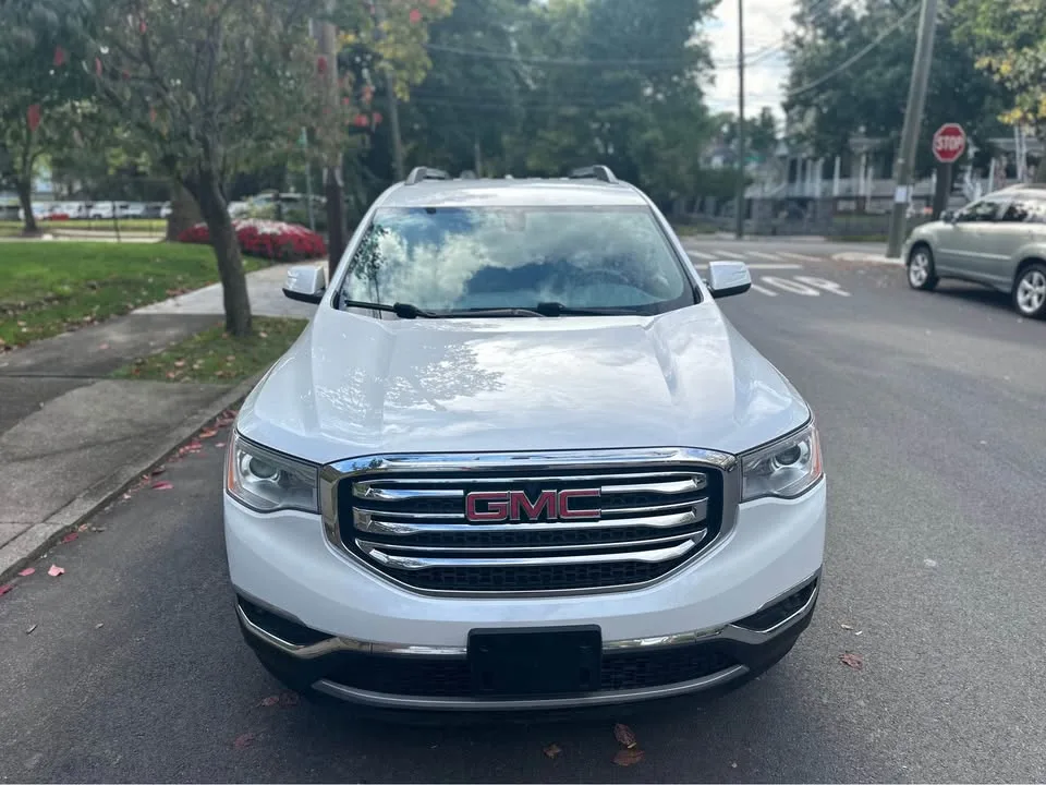 2019 GMC Acadia · SLE Sport Utility 4D image indicator(3)