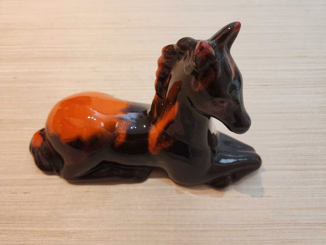 Blue Mountain Pottery Horse Lying