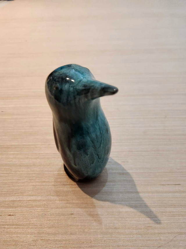 Blue Mountain Pottery Penguin - photo 4