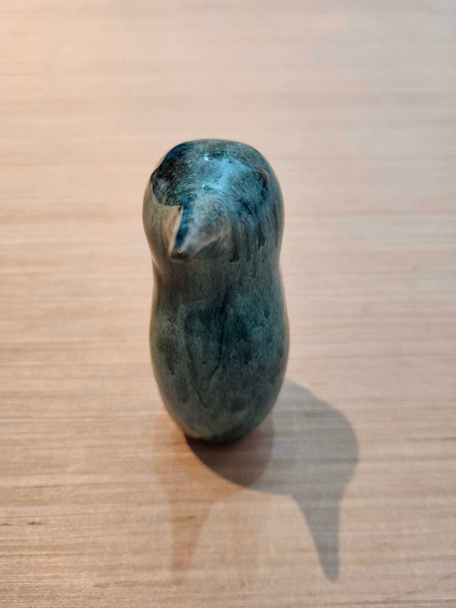 Blue Mountain Pottery Penguin - photo 5