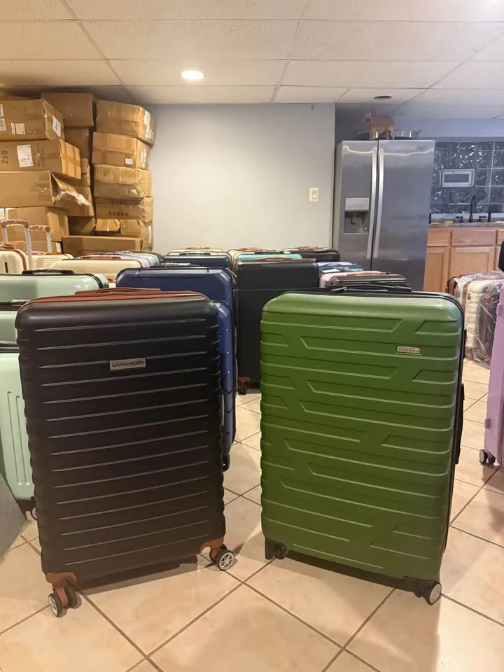 Luggage & Suitcases image indicator(3)