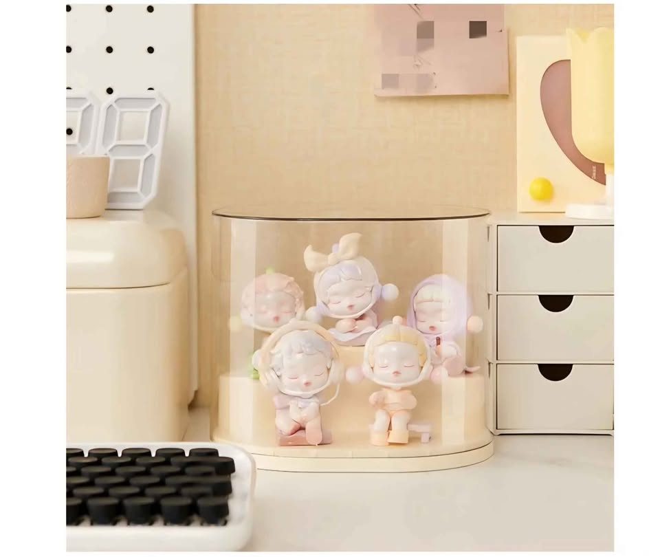 AOWIS Transparent Doll Display Box - photo 5