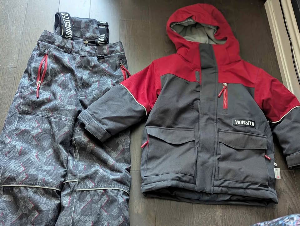 Size 4T snowsuit boys