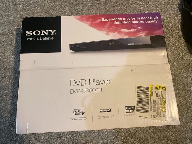 Selling brand new Sony dvd player thumbnail