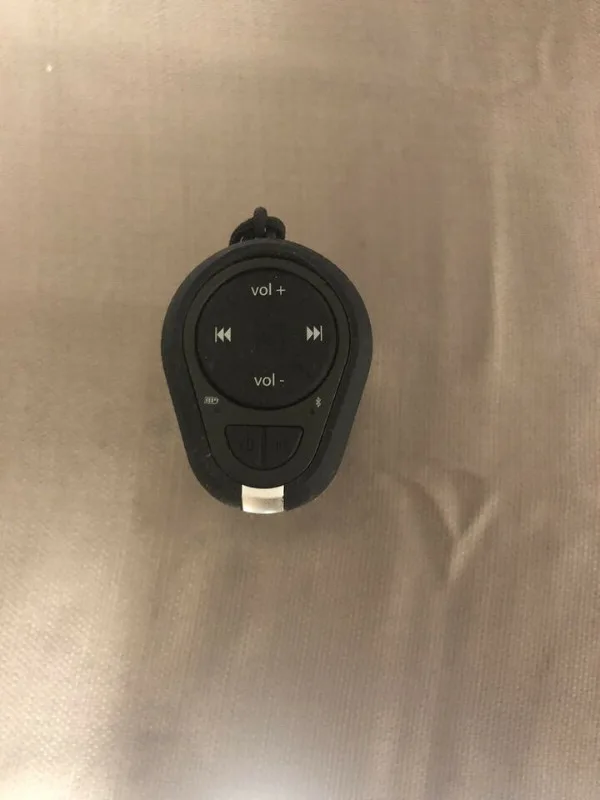 Blackweb Soundsplash Wireless Speaker image indicator(2)