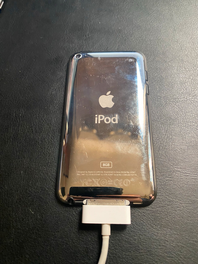 Selling iPod touch 4th generation - photo 2