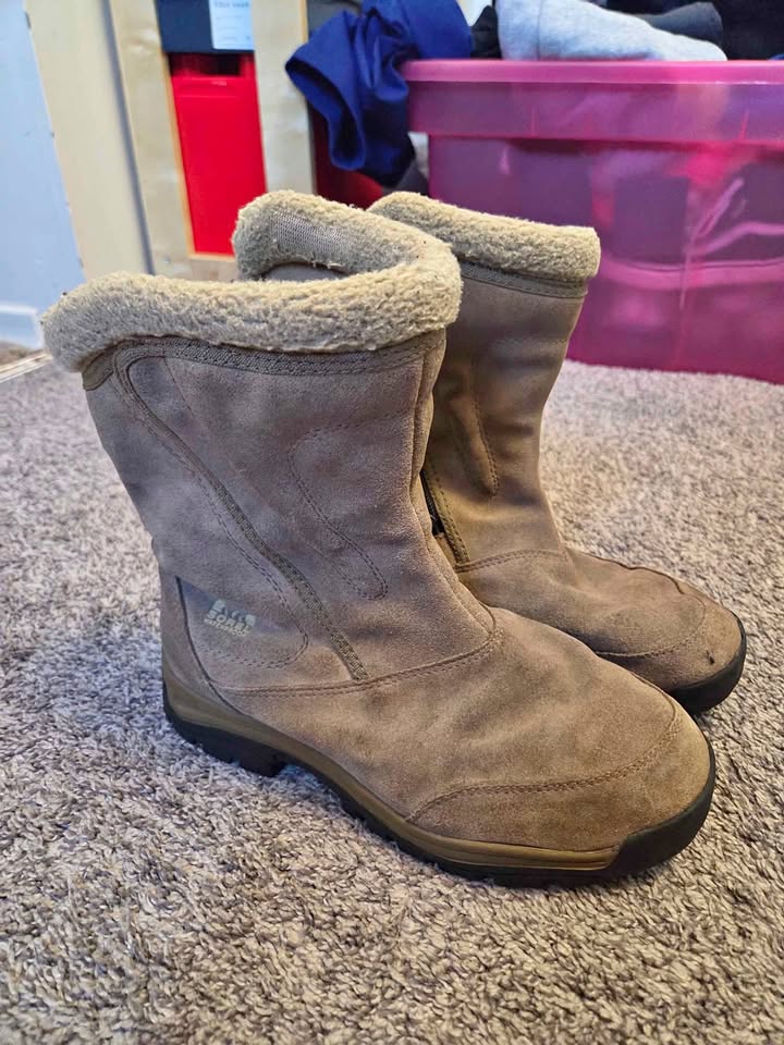 Womens Sorel Winter boots 8.5