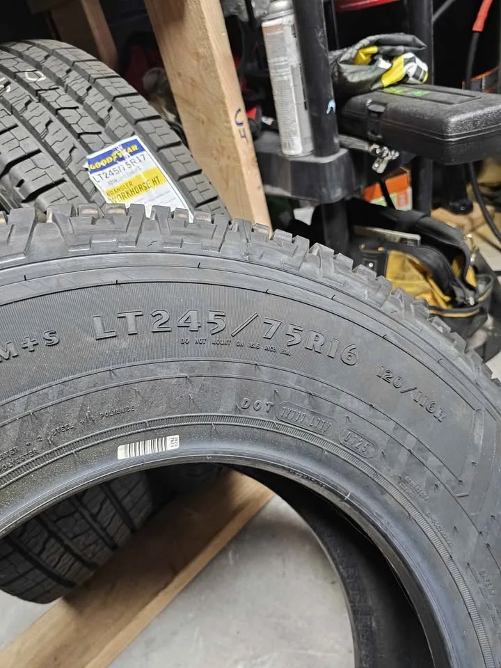 245/75/R16 New tires Goodyear Wrangler Workhorse HT image indicator(3)