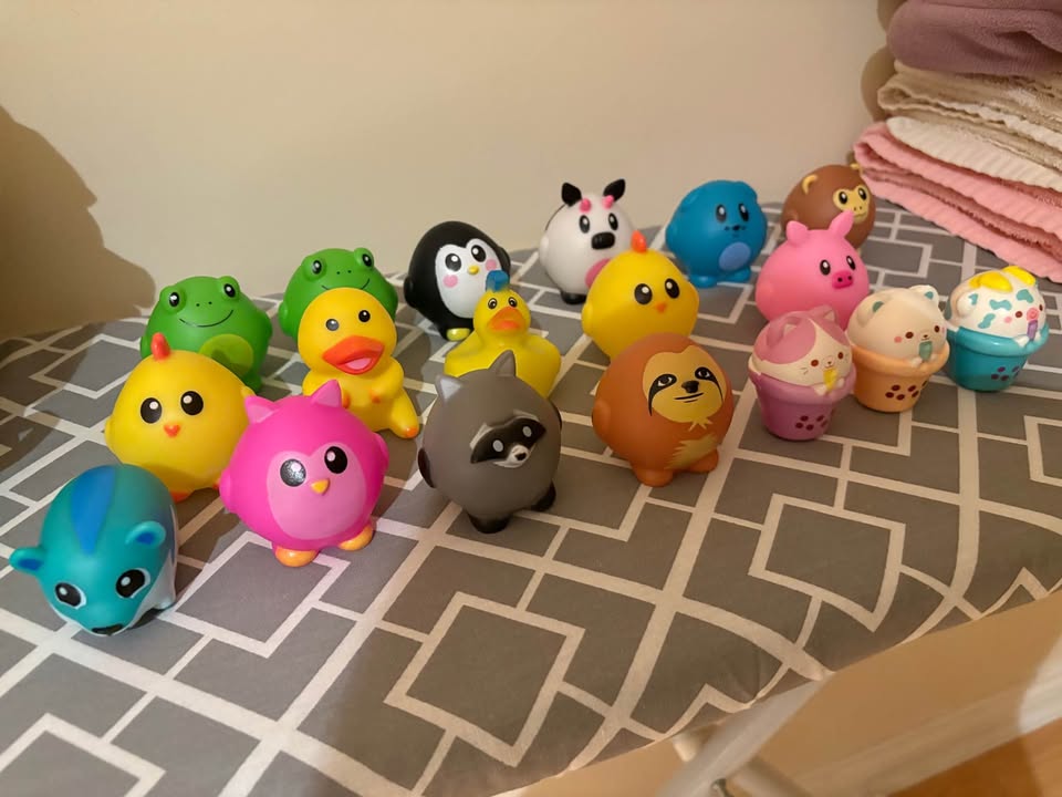 Colourful animals little toys - photo 2