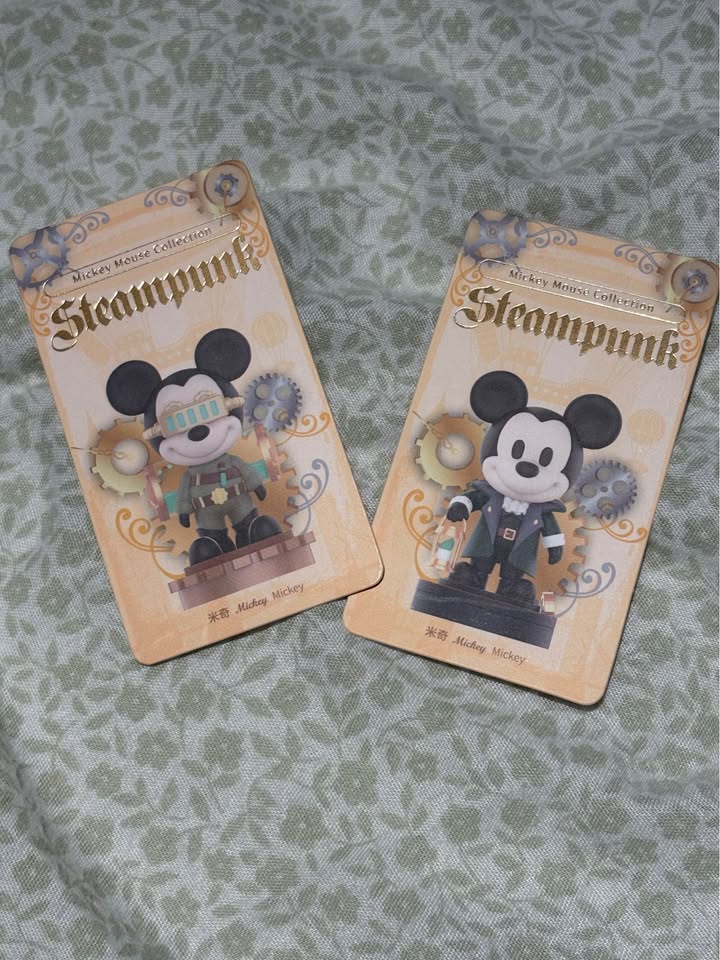 Miniso Disney cool Mickey stamps figures - photo 4