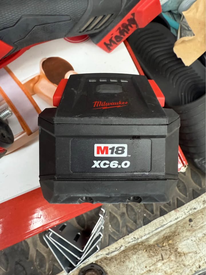 M18 Fuel Grinder with Battery and Charger - photo 5