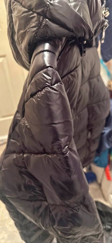 Guess Puffer Jacket
