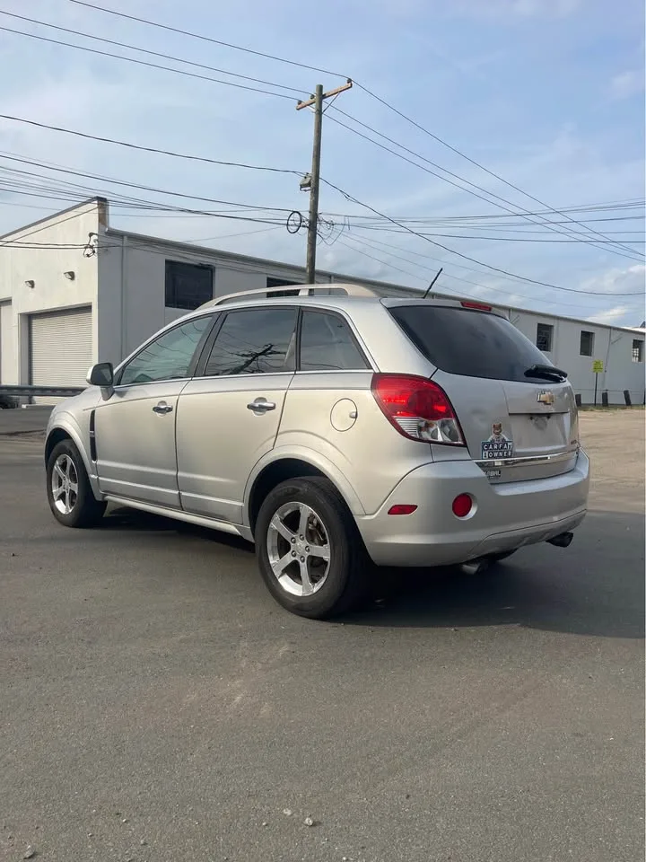 2012 Chevrolet Captiva · LTZ Sport Utility 4D image indicator(5)