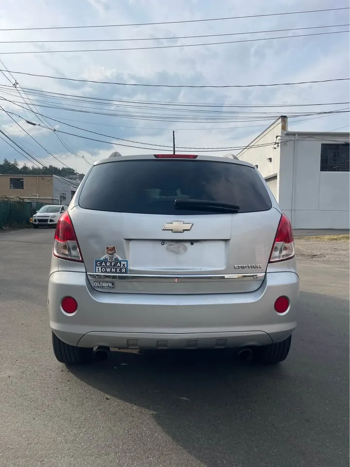 2012 Chevrolet Captiva · LTZ Sport Utility 4D image indicator(8)