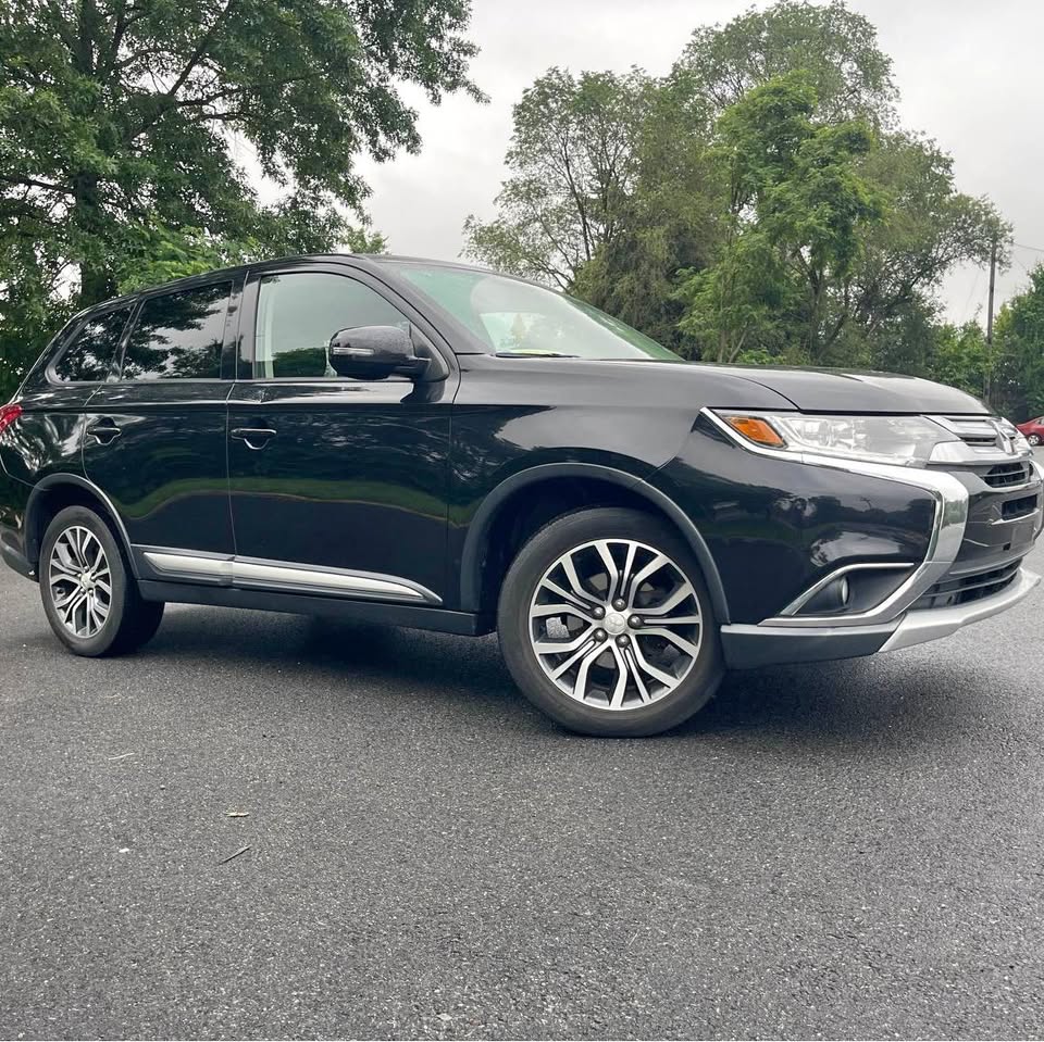 2017 Mitsubishi Outlander SE Black Edition