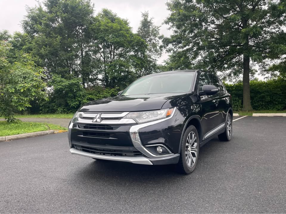 2017 Mitsubishi Outlander SE Black Edition - photo 4