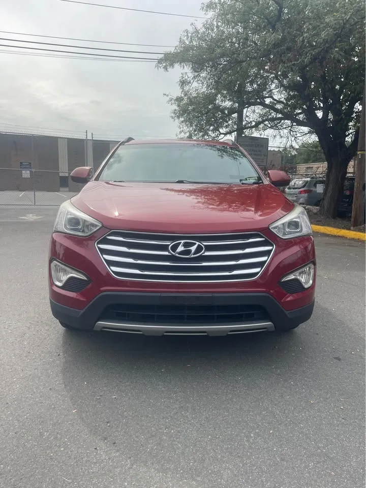 2016 Hyundai Santa Fe SE Sport Utility 4D image indicator(2)