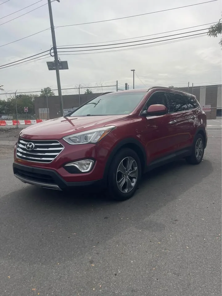 2016 Hyundai Santa Fe SE Sport Utility 4D image indicator(3)