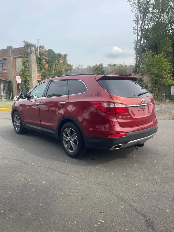 2016 Hyundai Santa Fe SE Sport Utility 4D image indicator(4)