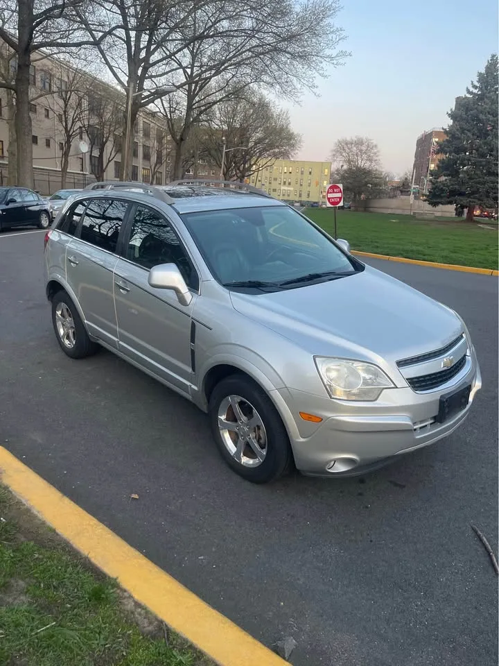 2012 Chevrolet Captiva Sport · LTZ Sport Utility 4D image indicator(4)