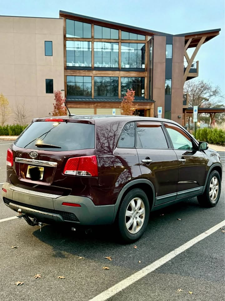 2012 Kia Sorento EX Sport Utility 4D - photo 5