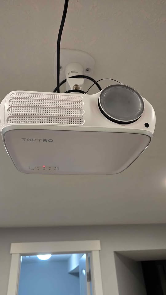 Projector and Ceiling Mount